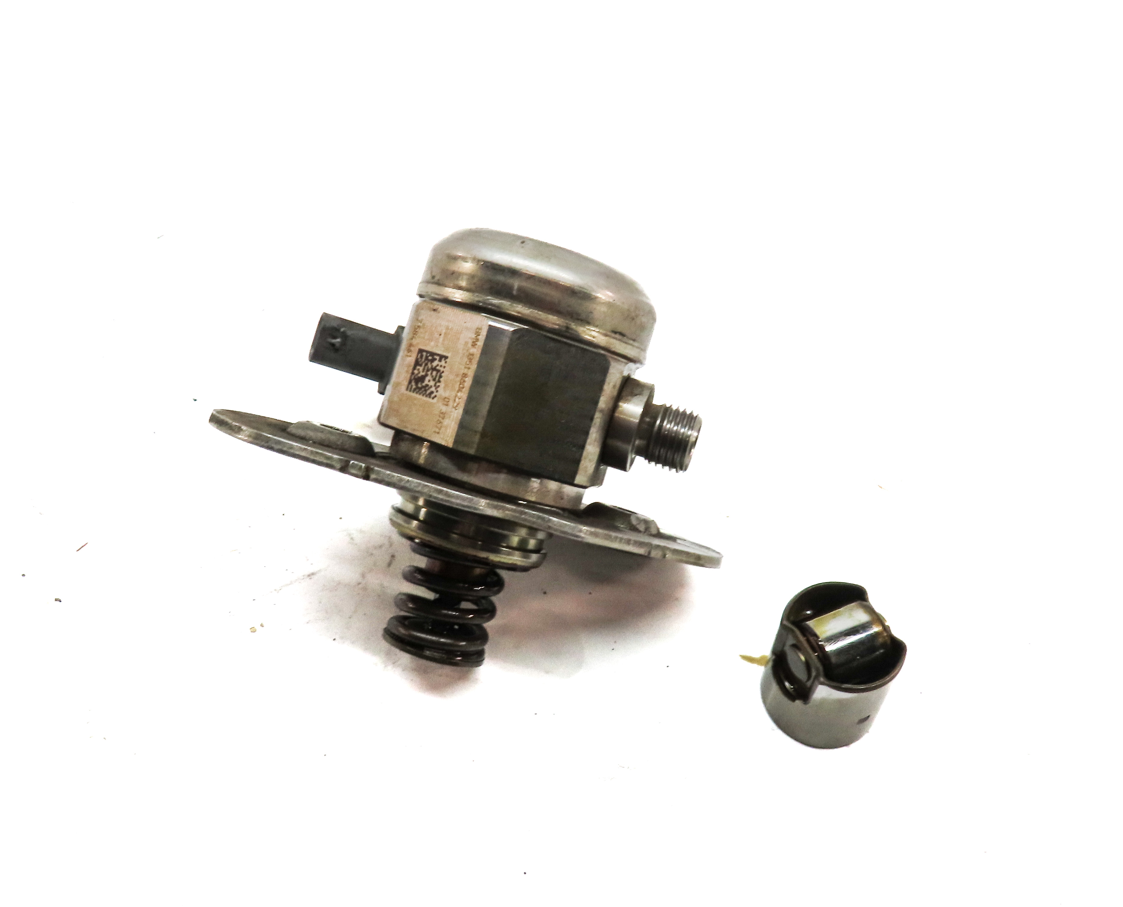 12-18 BMW 228i 320i 328i 428i 528i X1 X3 X4 X5 Z4 - 2.0L HIGH PRESSURE FUEL PUMP — exact item pictured